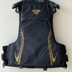 がまかつ　アルテマシールド100フローティングベスト GM2194 パイソンブラック　決算特価にて販売中